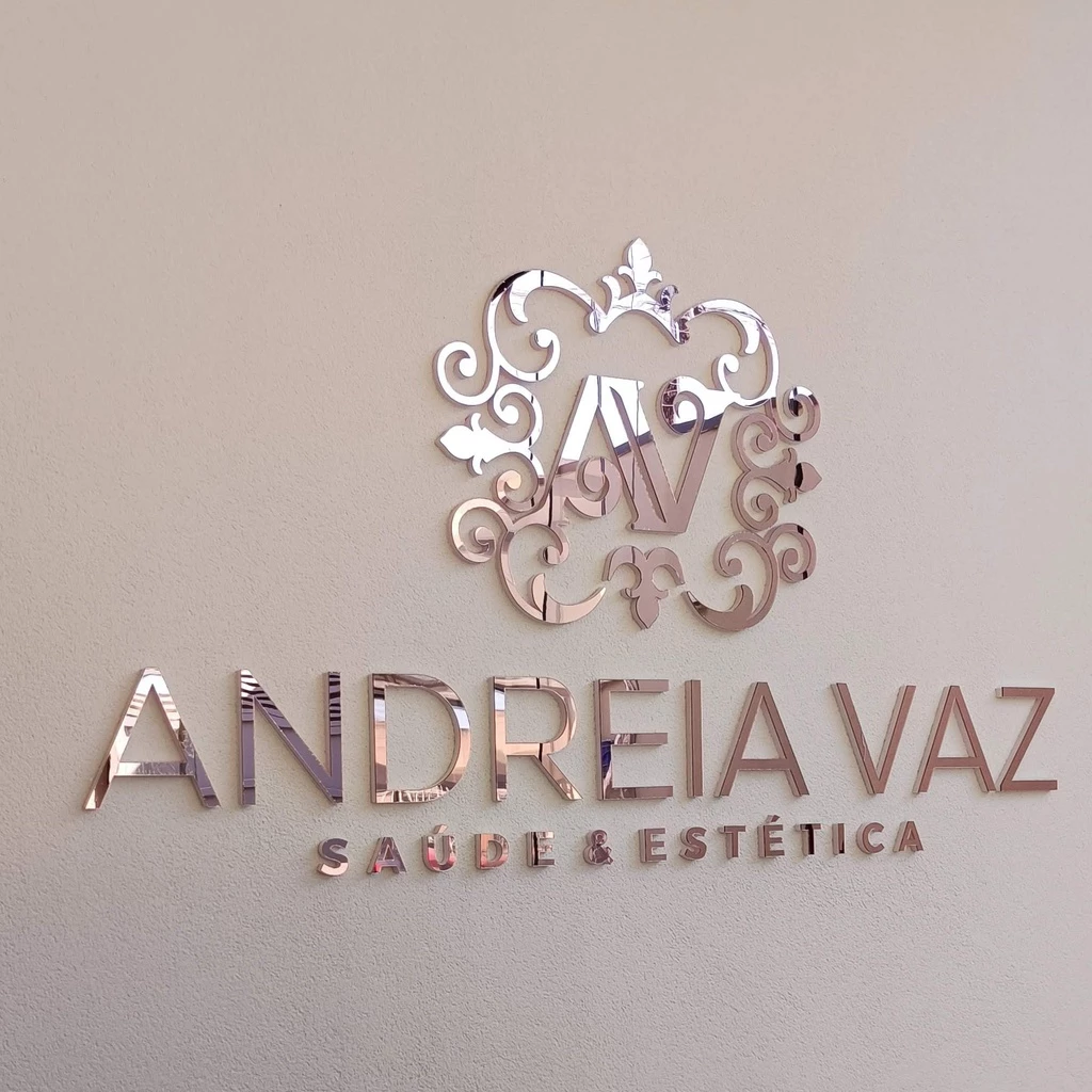 Logo em Acrílico Espelhado 2mm Cores Rose, Prateado e Dourado